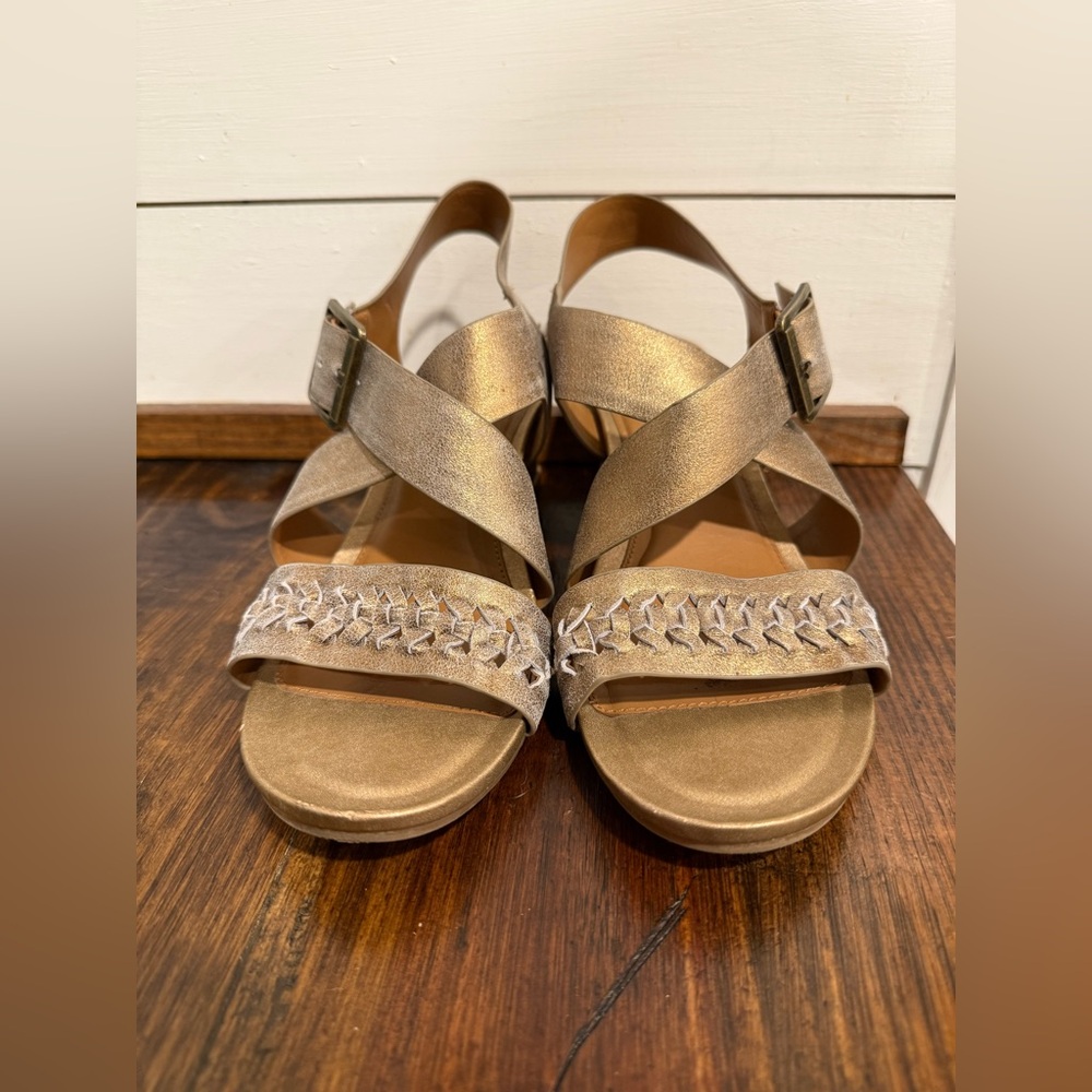 Gold Strappy Comfortiva Wedges ⭐️
